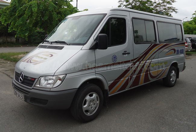 cho thuê xe cưới 16 chỗ Mercedes Sprinter